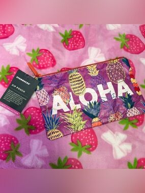 Starbucks "Aloha Collection" Pineapple Tyvek Zip Pouch NWT — Magenta Tropical